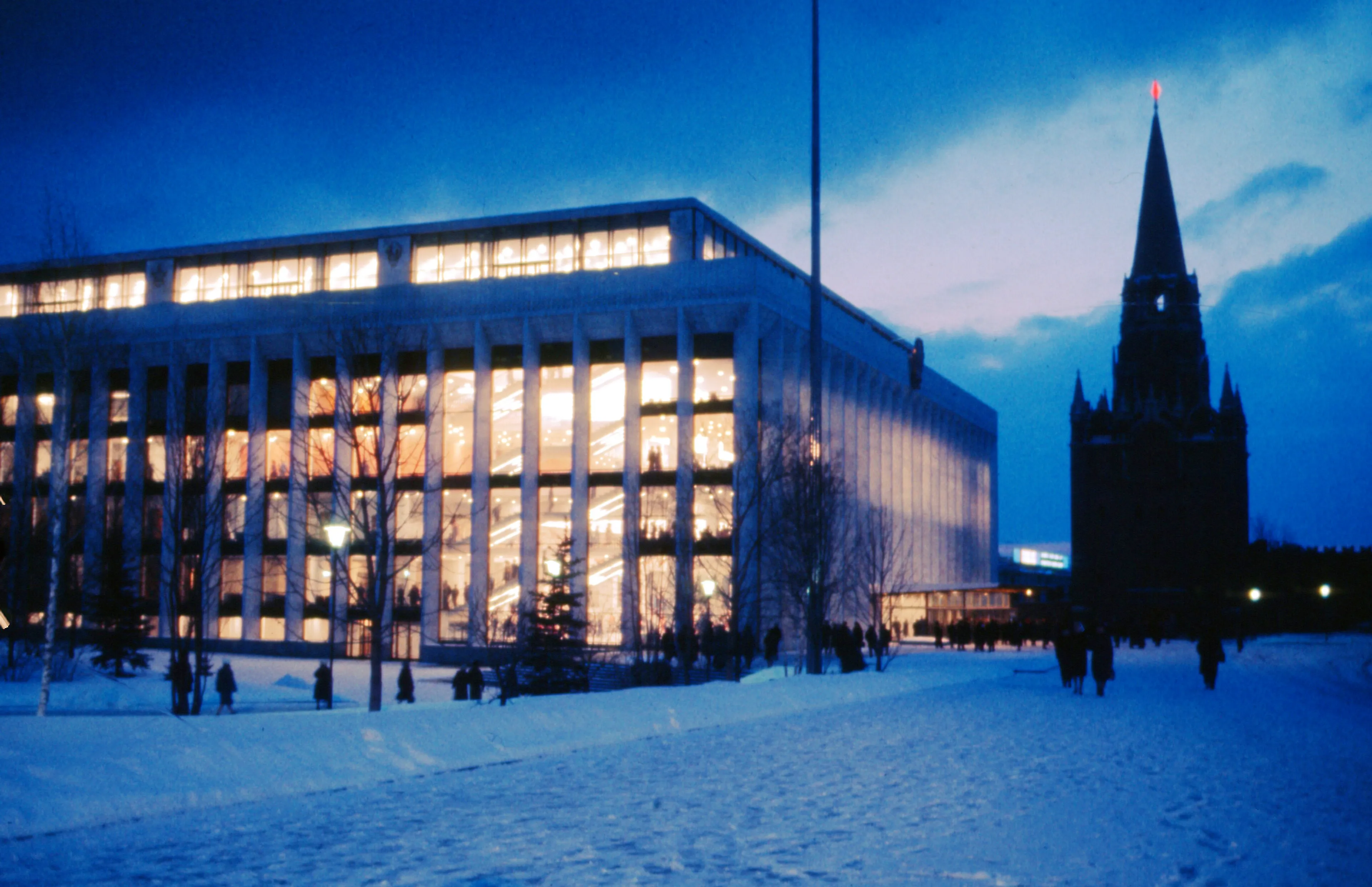 Кремлёвский дворец съездов в 1964 году